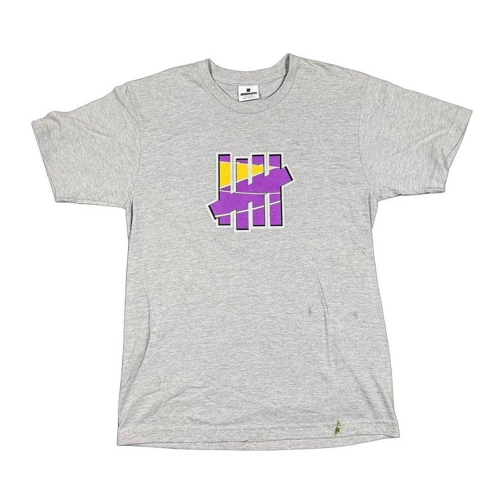 NWOT Undefeated Mens Graphic T-Shirt Heather Gray Purple Yellow Medium